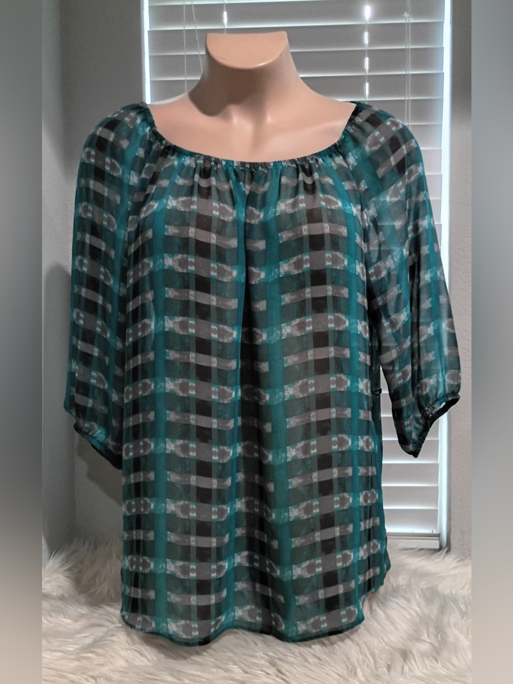 I.N Studio Women’s 1X Top